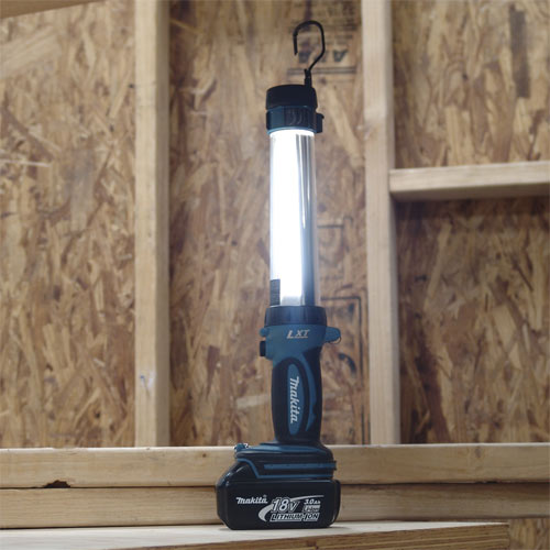 Аккумуляторный фонарь Makita bml184